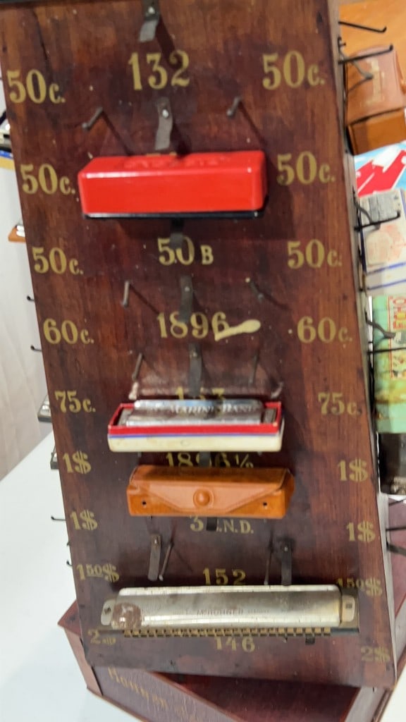 HOHNER HARMONICA WIND CLOCKWORK STORE DISPLAY - 7