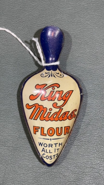 KING MIDAS FLOUR ADVERTISING SPOON/ SCOOP (1 of 3)