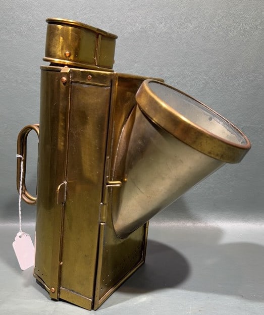 KELVIN BOTTOMLY & BAIRD BRASS NAVIGATION LANTERN (1 of 8)