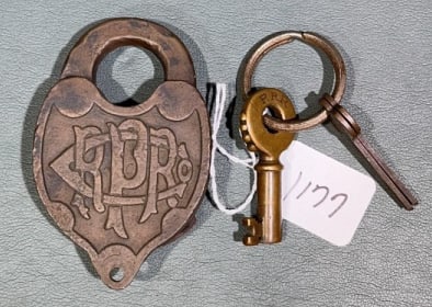 PENNSYLVANIA RAILROAD LOCK & KEY: ~
