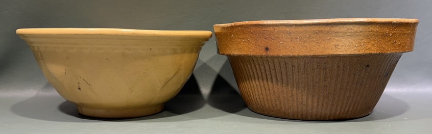 2 STONEWARE MIXING BOWLS (1 of 7)