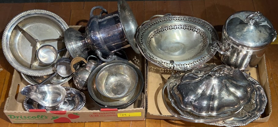 LG LOT OF SILVERPLATE PIECES
