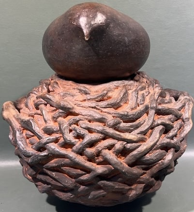ART POTTERY BIRD ON NEST VESSEL: 10" X 9"