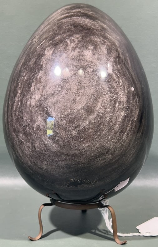 LARGE BLACK CRYSTAL EGG ON STAND: 8" X 5"