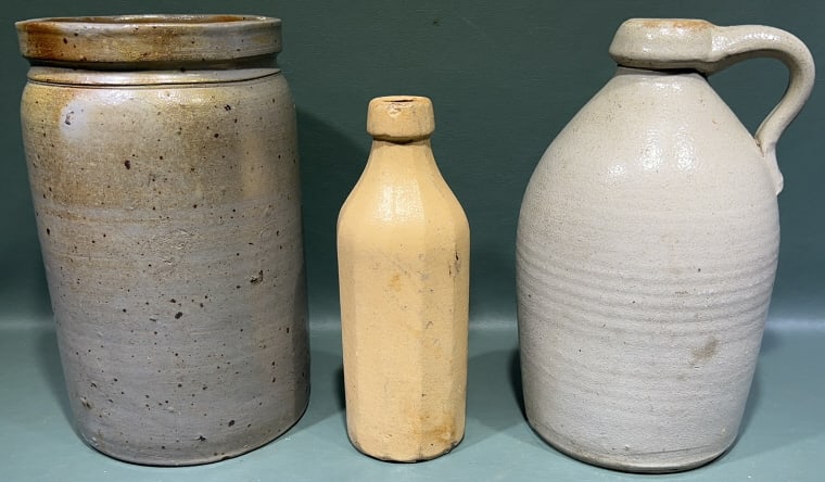 3 ANTIQUE STONEWARE CROCKS (1 of 5)
