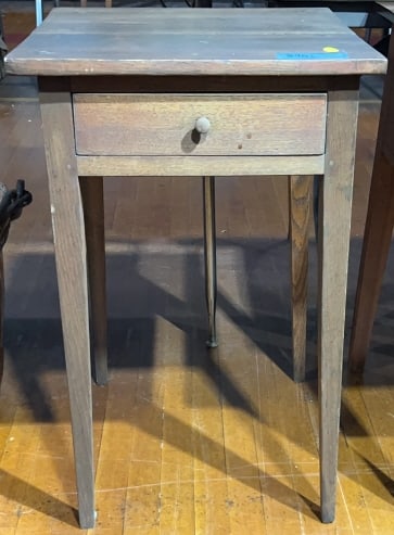 ANTIQUE 1 DRAWER STAND: 18" X 17" X 29"