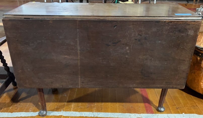 ANTIQUE QA MAHOGANY DROP LEAF TABLE (1 of 4)