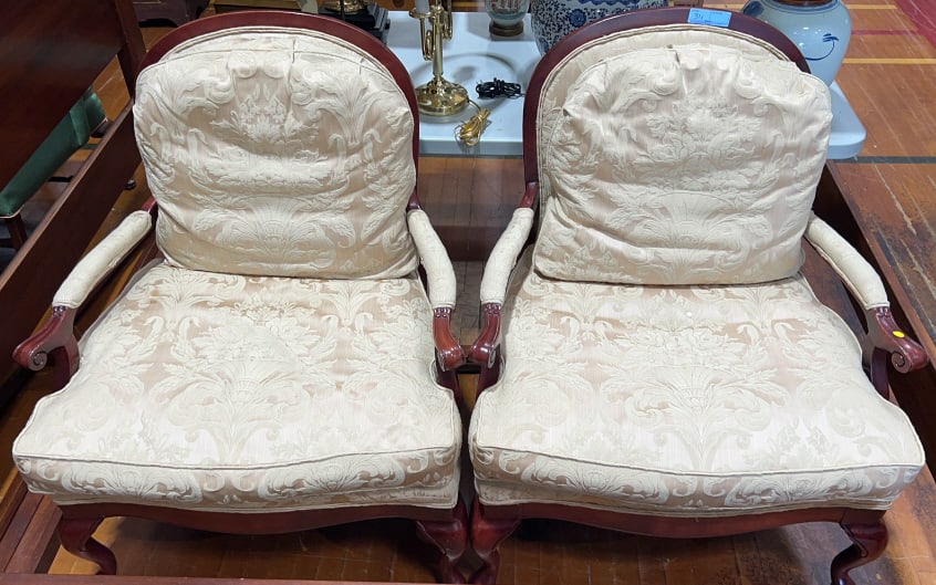 PAIR OF FAIRFIELD UPHOLSTERED ARM CHAIRS (1 of 4)