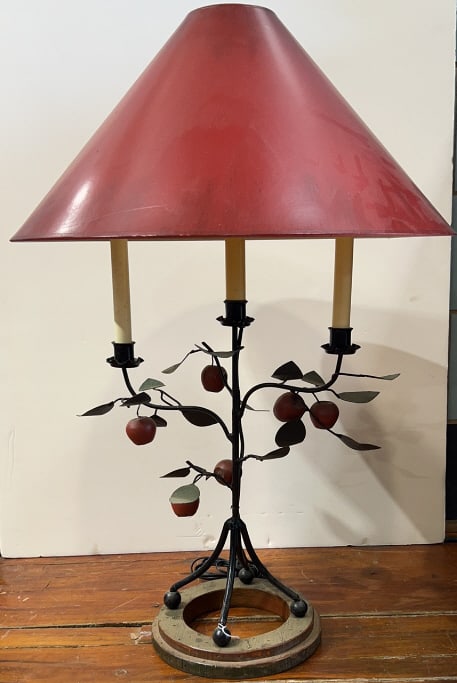 IRON APPLE TREE LAMP: 31"