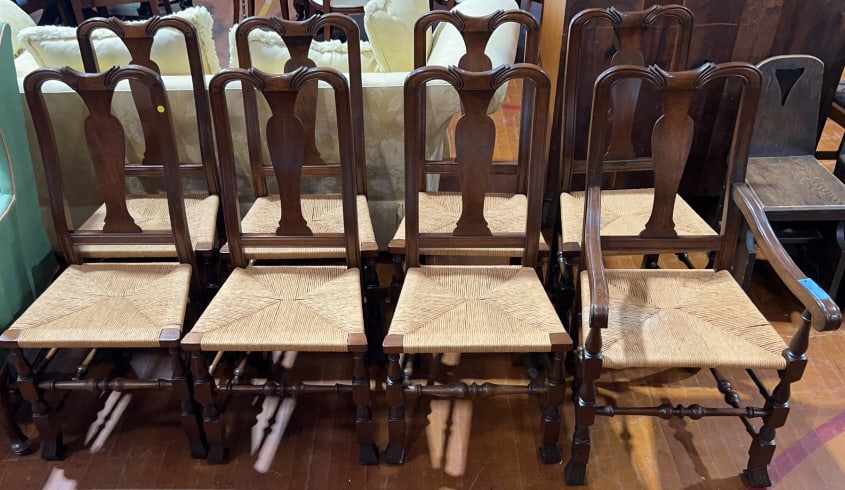 SET OF 8 NEW ENGLAND QA STYLE DINING CHAIRS (1 of 3)