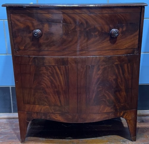 ANTIQUE ENGLISH MAHOGANY LIFT TOP COMMODE: 26" X 17" X 27-1/2"