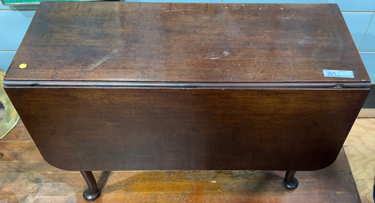 ANTIQUE QA WALNUT DROP LEAF TABLE - 2
