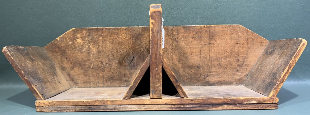 VINTAGE WOODEN TOBACCO MEASURE: 20" X 7" X 5"