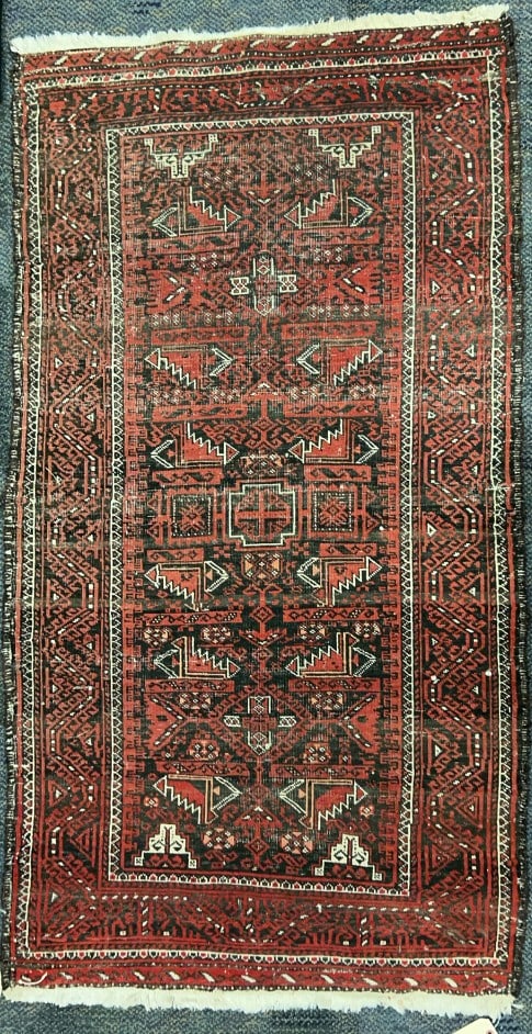 ANTIQUE ORIENTAL HANDMADE RUNNER RUG (1 of 5)