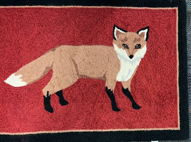 FOX HOOKED RUG - 4