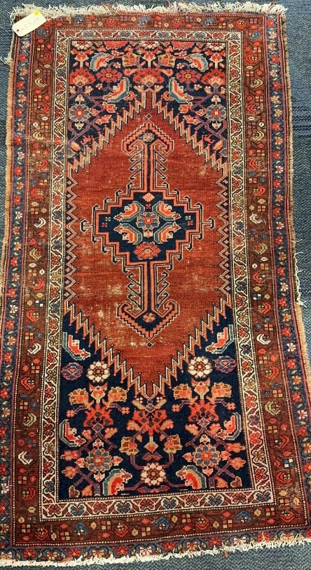 ANTIQUE HANDMADE ORIENTAL RUNNER RUG (1 of 4)