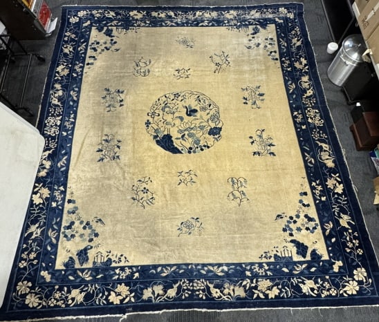 LG ANTIQUE CHINESE ROOMSIZE RUG: 13'8" X 11'11"