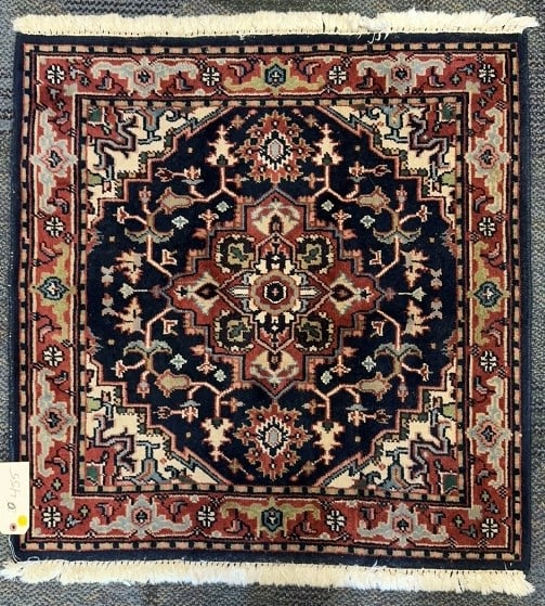 SMALL HANDMADE ORIENTAL AREA RUG (1 of 4)