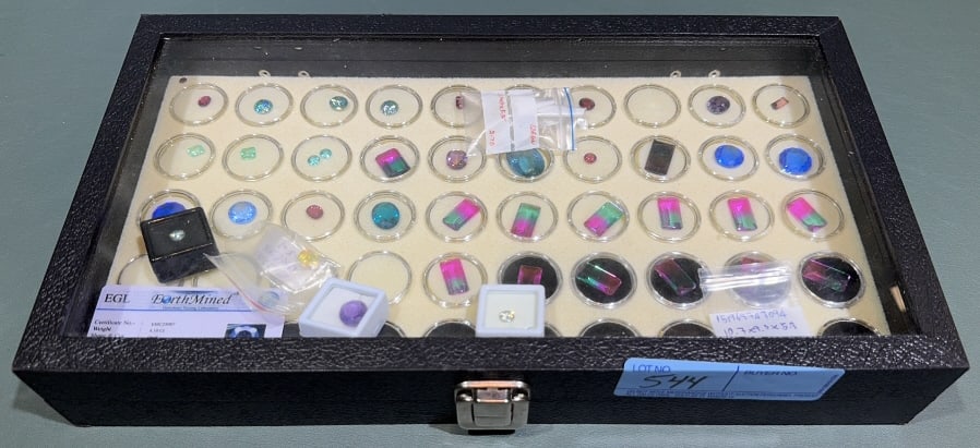 SHOWCASE W/VARIOUS STONES OR GEMS: UNSURE OF AUTHENTICITY OF ANY OF THE STONES ~ 15" X 8" X 2.5"