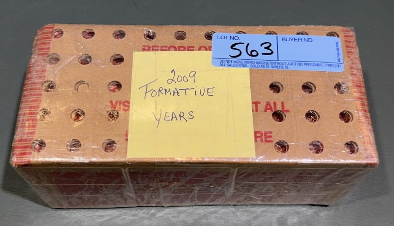 2009 FORMATIVE YEARS SEALED US PENNY BANK BOX: $25 FACE VALUE ~ 8.75" X 4" X 3.5"