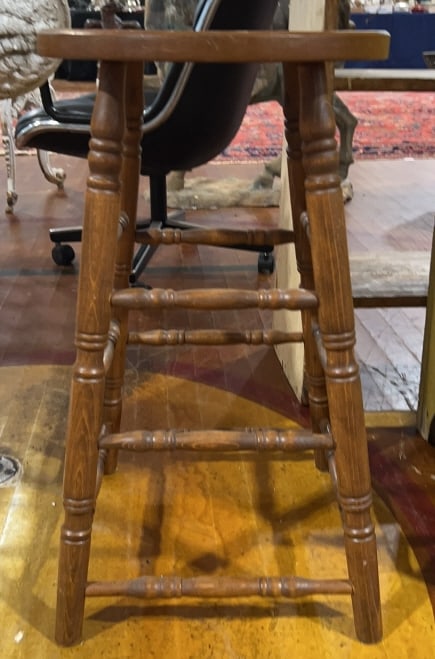 MAPLE STOOL: 25" X 14"