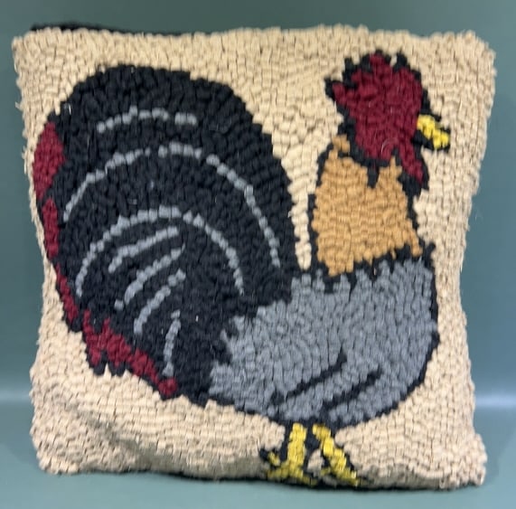 ROOSTER LATCH HOOK PILLOW: 14" X 14"