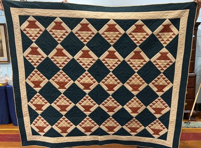 TRADITIONAL BASKET BLOCK PATTERN HAND STITCHED (1 of 4)
