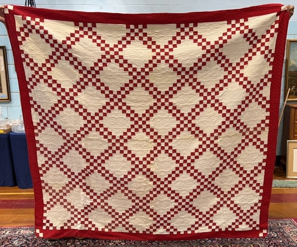 ANTIQUE DOUBLE IRISH CHAIN COTTON PATCHWORK QUILT (1 of 4)