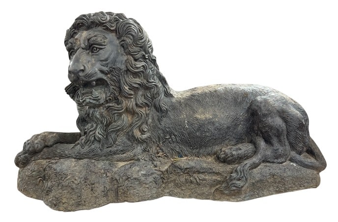 LG BRONZE RECUMBENT LION GARDEN STATUE: 56" X 31" X 30"