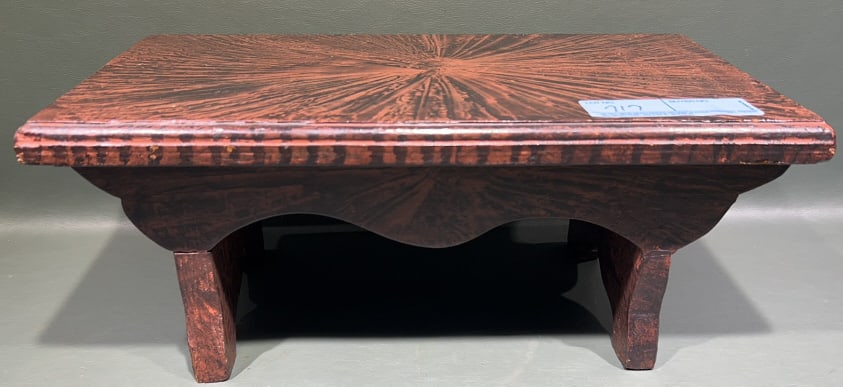 ANTIQUE PAINT DECORATED BENCH: 15" X 8.5" X 7"