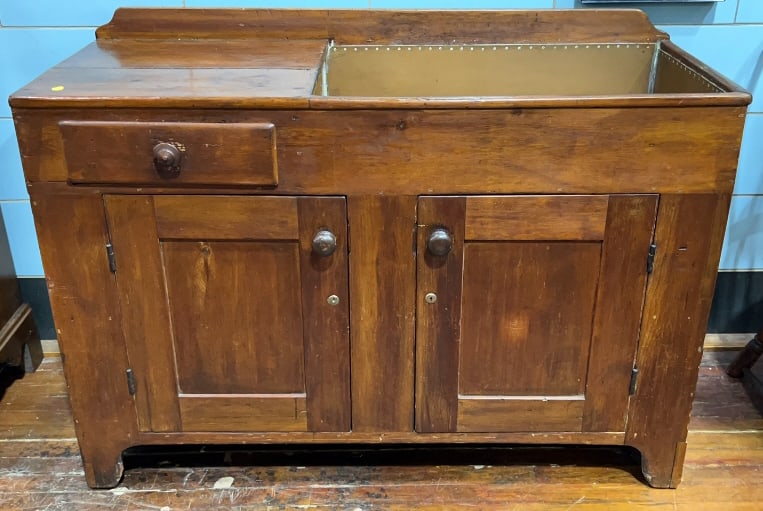 ANTIQUE COUNTRY DRY SINK (1 of 6)