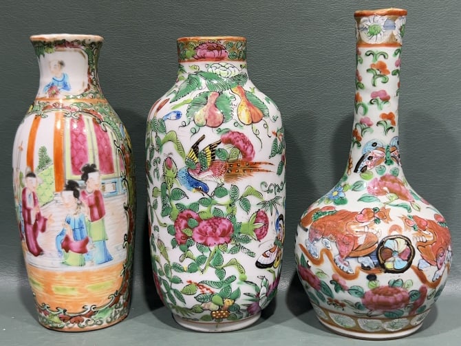 3 VARIOUS PORCELAIN EXPORT VASES (1 of 4)