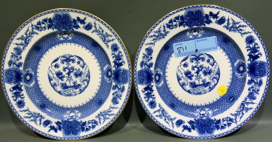 2 MOTTAHEDEH WILLIAMSBURG "IMPERIAL BLUE" PLATES: 10.25"