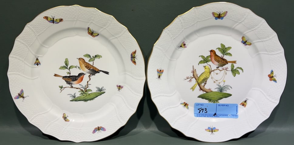 2 HEREND ROTHSCHILD DINNER PLATES (1 of 5)