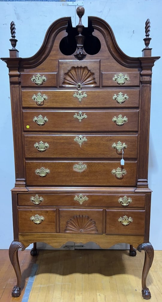 ANTIQUE CHIPPENDALE HIGH BOY W/ CARVED SHELLS (1 of 9)
