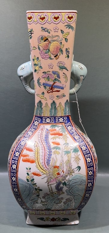 LG ORIENTAL PORCELAIN VASE W/ ELEPHANT HANDLES (1 of 4)
