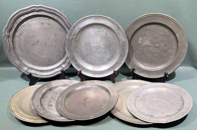 COLLECTION OF ANTIQUE PEWTER PLATES (1 of 3)