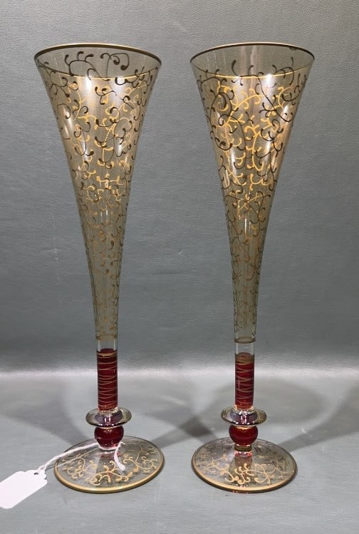 PAIR OF DECORATED CHAMPAGNE GLASSES: 10.5" X 3"