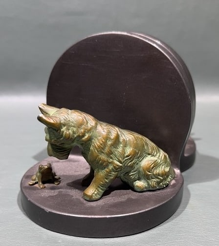 ART DECO TERRIER & FROG BOOKENDS: 4" X 4"