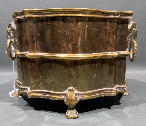 BRASS RAMS HEAD FOOTED PLANTER / CACHEPOT: 8.5" X 6"