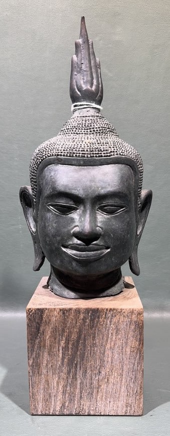 BRONZE BUDDHA HEAD SCULPTURE ON WOODEN BASE (1 of 4)