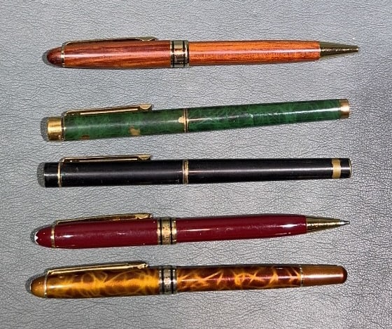 COLLECTION OF 4 QUALITY INK PENS & 1 OTHER (1 of 4)
