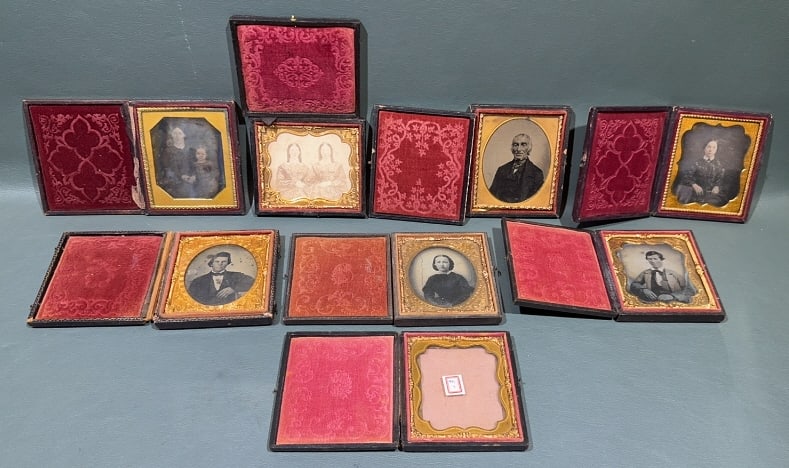7 ANTIQUE CASED DAGUERREOTYPES & 1 CASE (1 of 6)