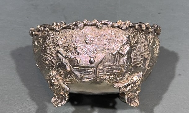 QUALITY ENGLISH STERLING BOWL & SPOON: 4-1/4" X 2-1/2" 8.6 OZT
