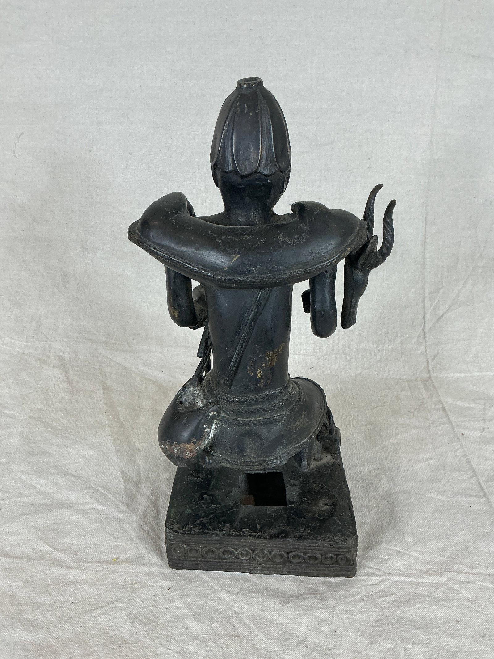 Hunter statue - 5