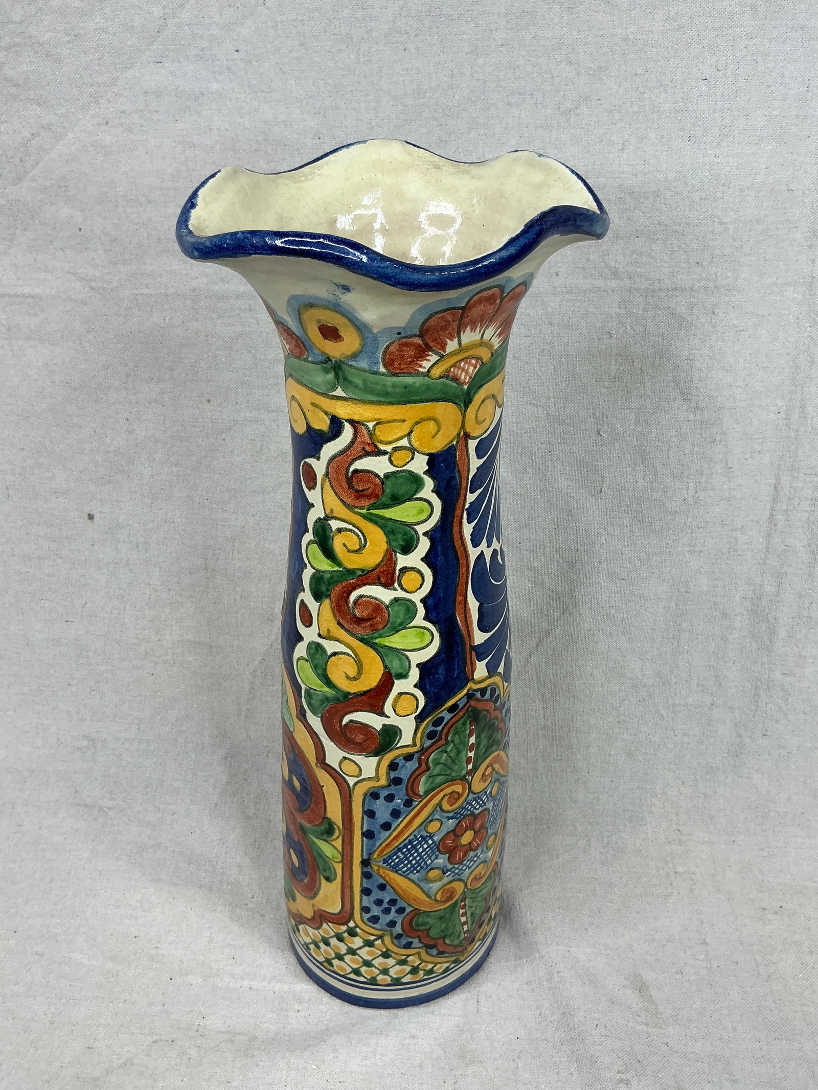 Oversized, Mexican ceramic base - 4