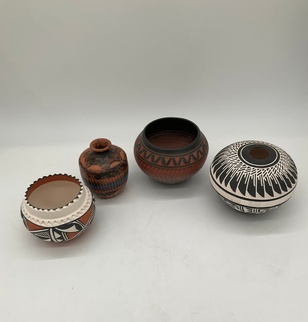 Set of 4 Native Artwork Ceramic Bowls & Vase, Signed by Pauline Abeita and Others (1 of 14)