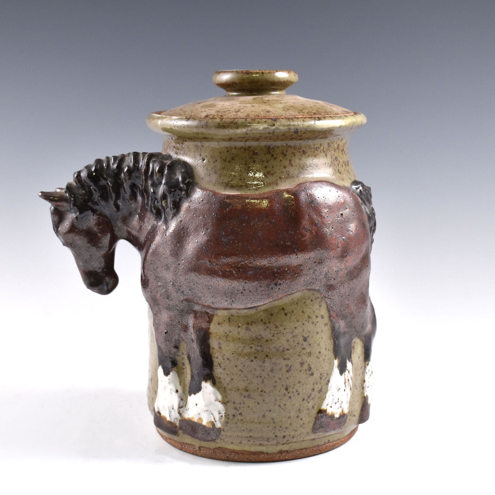 AMY ROMANIC, HORSE POTTERY MUG, 1982 (1 of 8)