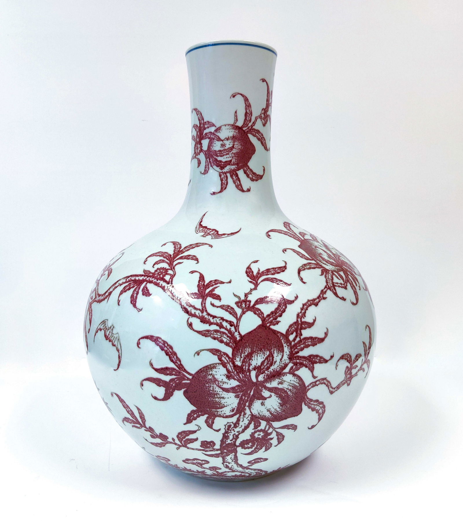 CHINESE QING RED FU BATS & PEACH GLOBULAR VASE (1 of 13)