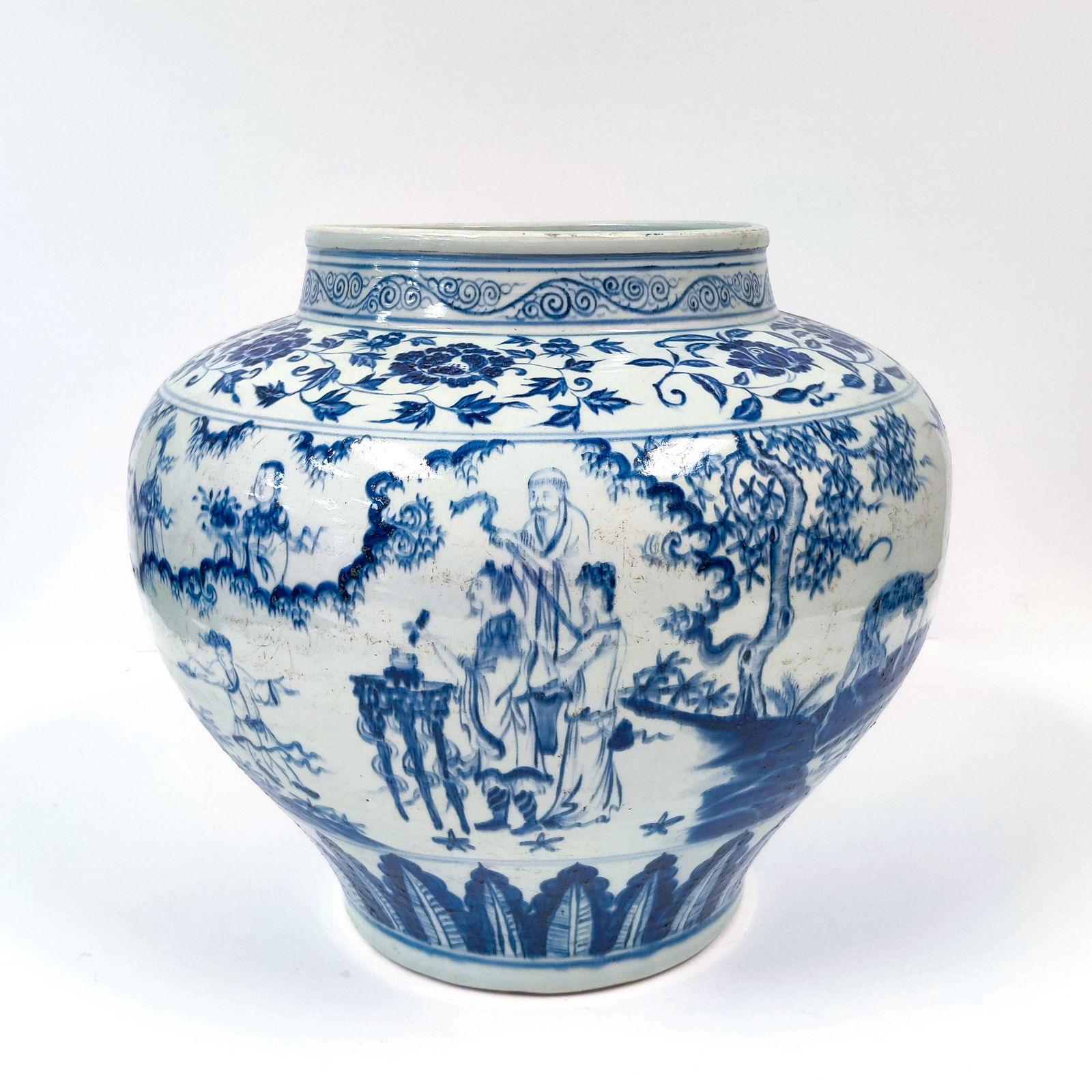 CHINESE MING BLUE & WHITE FIGURINES MOTIF JAR (1 of 14)